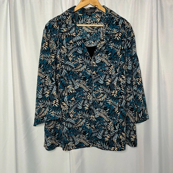 Elementz Woman Grey-Blue, Tan, Black & Teal Fern Pattern Mock Layer 3/4 Sleeve - Picture 2 of 8